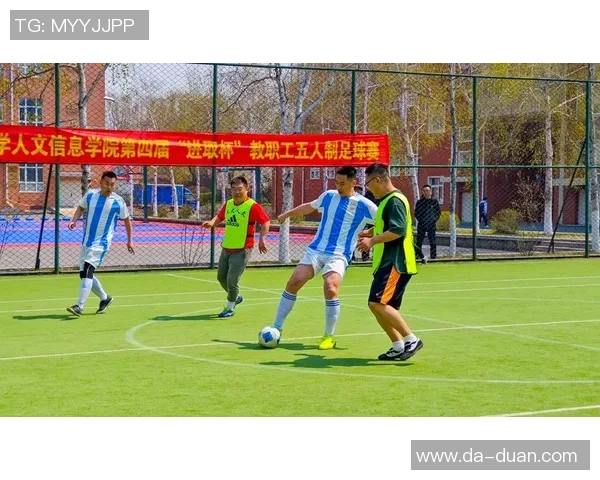 足球福乐带你领略激情赛场与快乐生活的完美结合